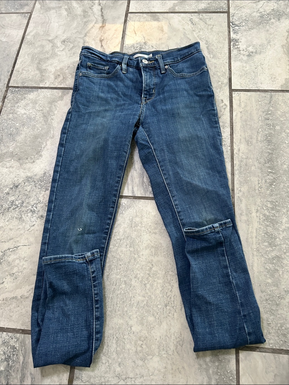 Levi’s Strauss Stretch Slim Skinny Jeans for Women in Medium Blue Denim